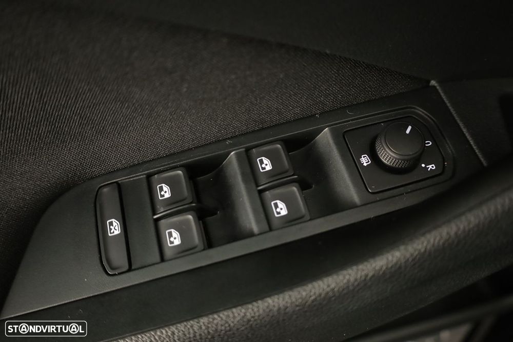 Skoda Kamiq 1.0 TSI Selection DSG - 19