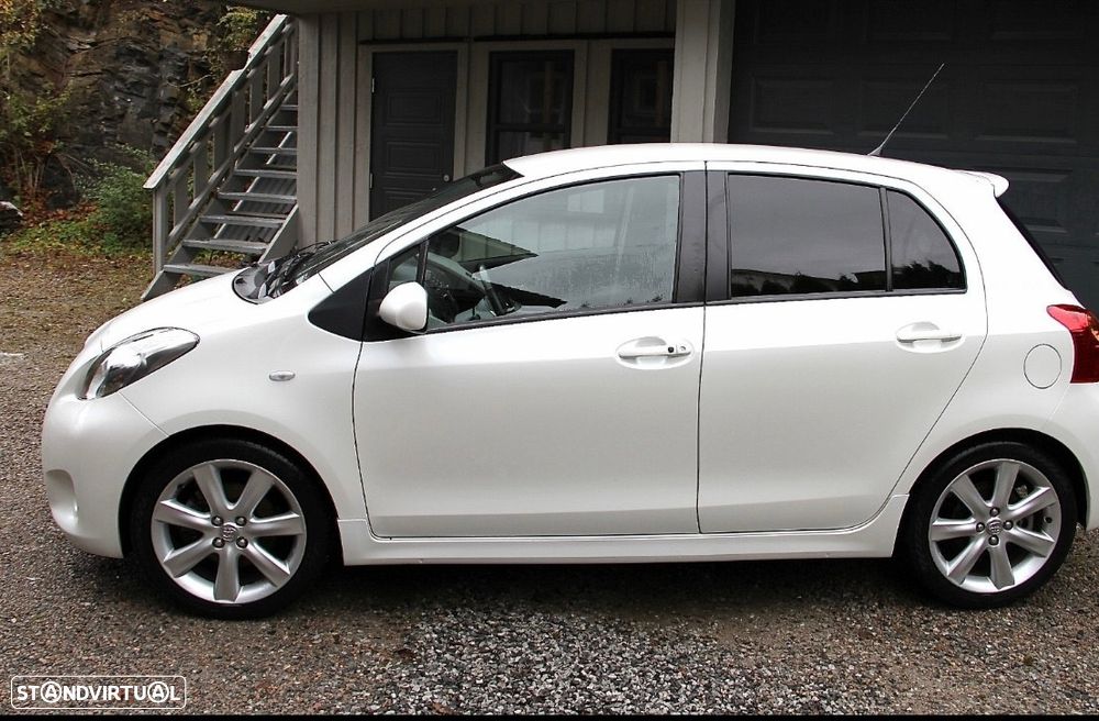 Toyota Yaris 1.8 VVT-i TS - 2