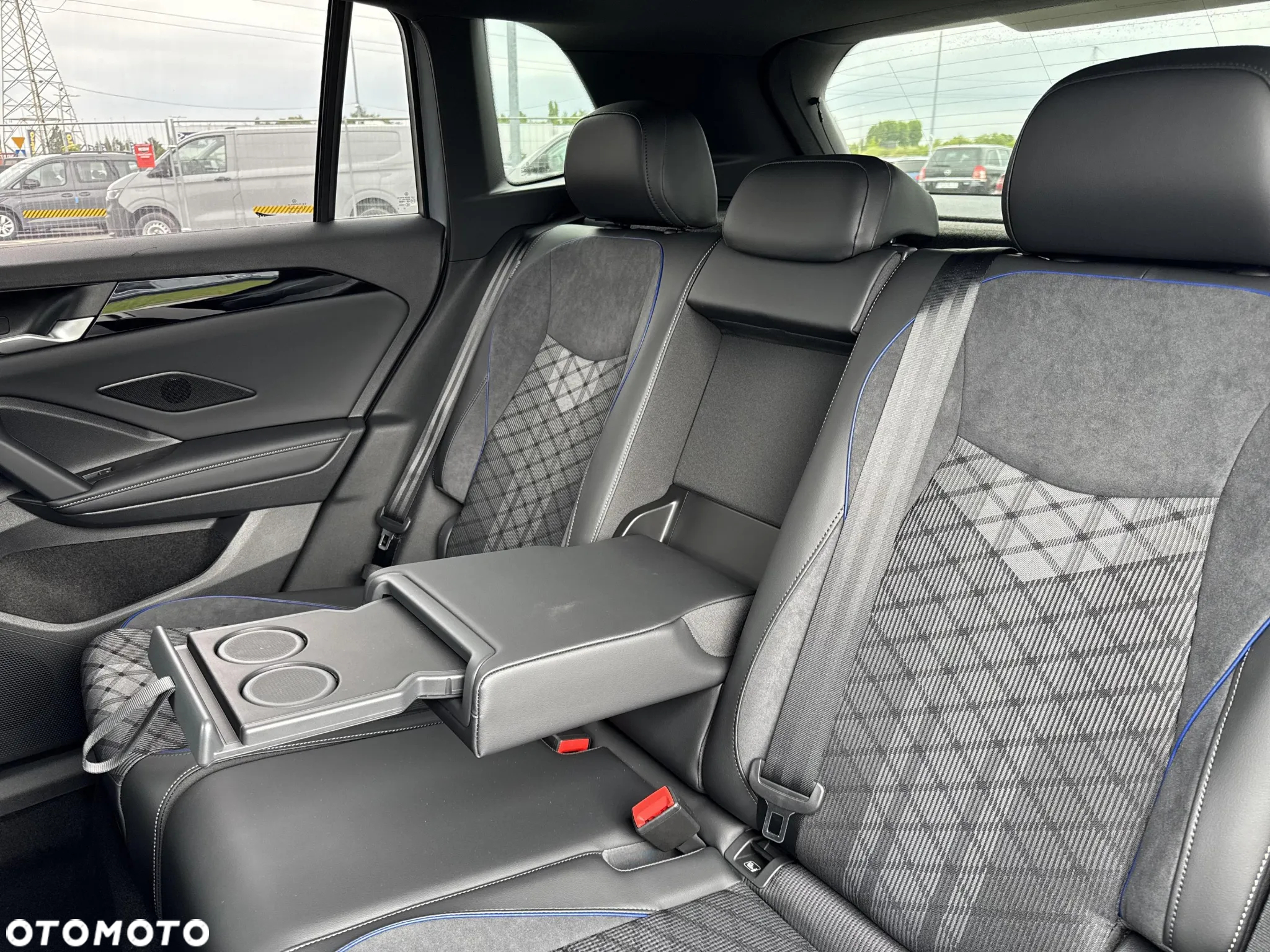 Volkswagen Tiguan 1.5 eHybrid PHEV R-Line Plus DSG - 15