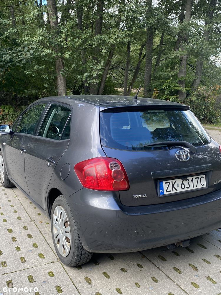 Toyota Auris - 4