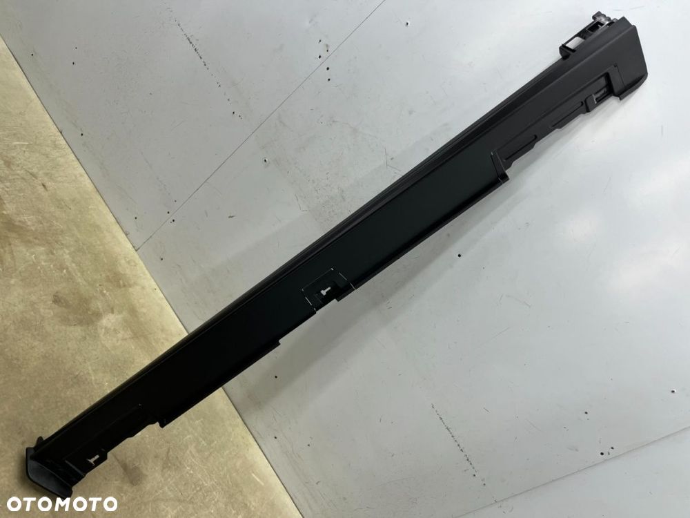 Listwa progowa Mazda CX-30 CX30 2019r.- prawa nakładka progu zewnętrzna prawy próg dgh9-51p41 - 1