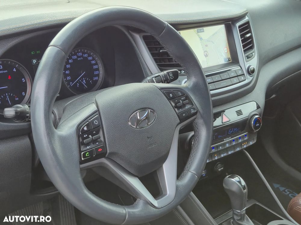 Hyundai Tucson 2.0 CRDI 4WD Automatik 25 Jahre - 25