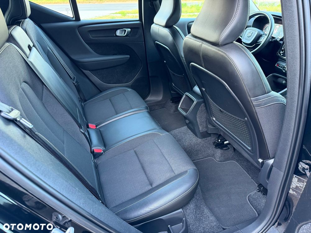 Volvo XC 40 D3 Momentum Pro - 19