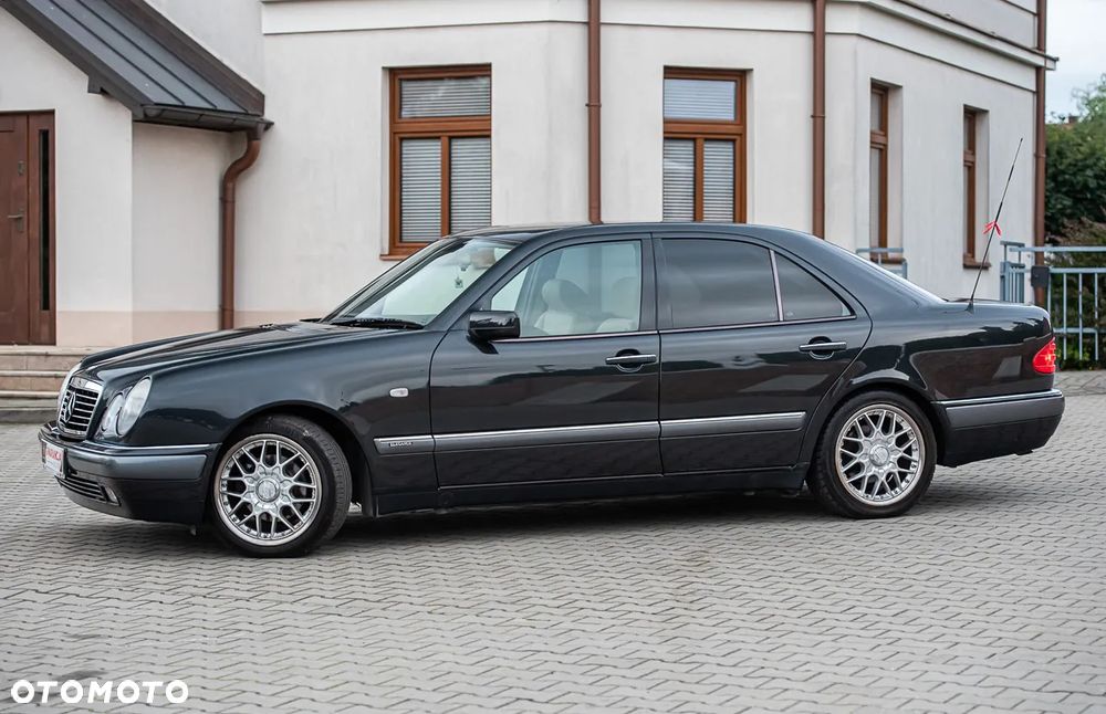 Mercedes-Benz Klasa E - 5