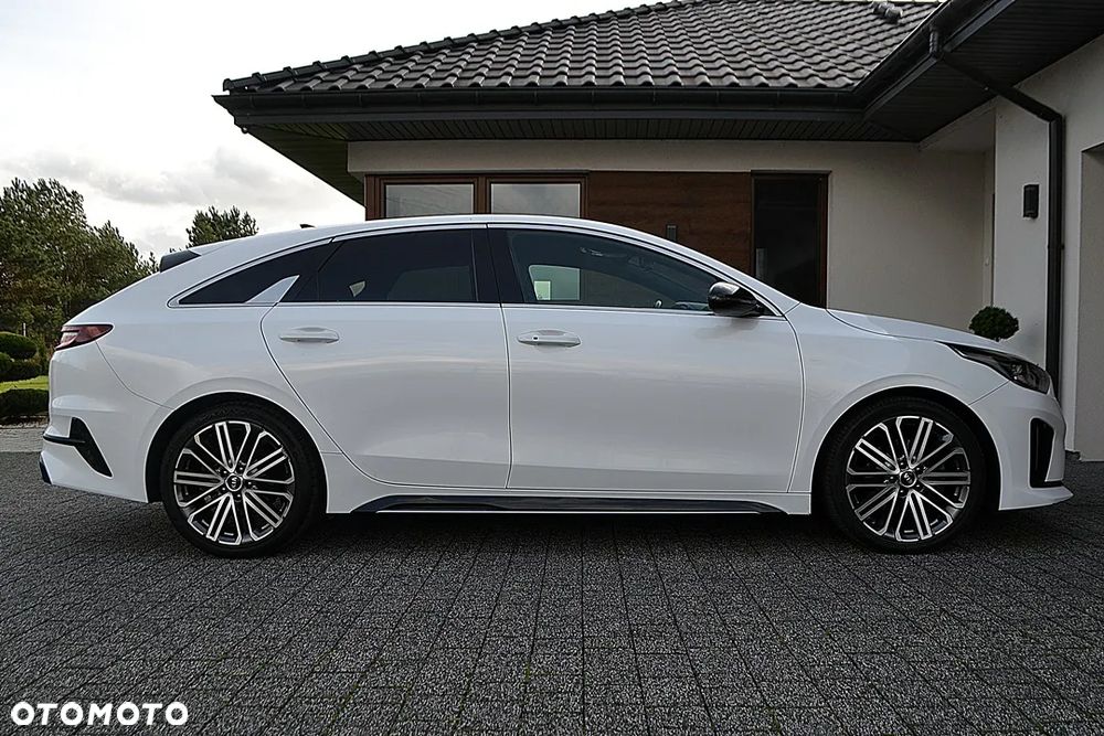 Kia ProCeed 1.5 T-GDI DCT7 OPF GT LINE - 11