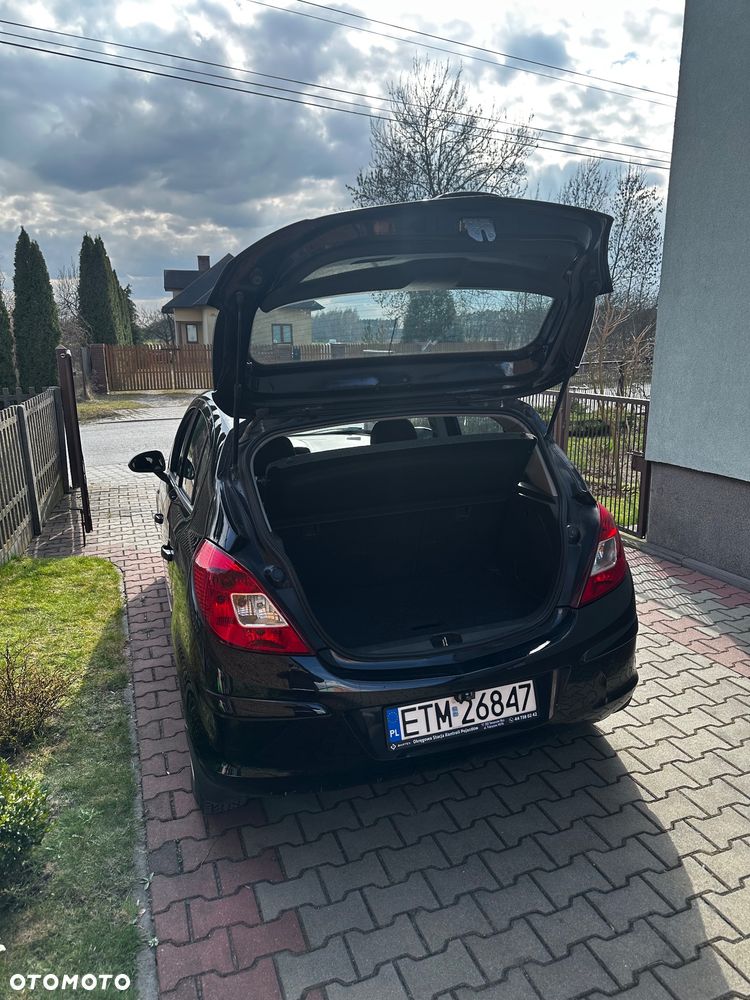 Opel Corsa 1.4 16V Cosmo - 6