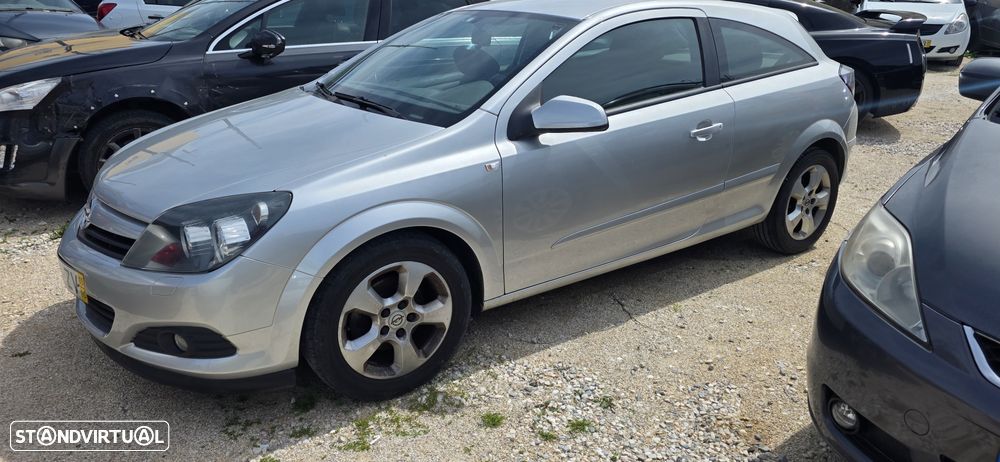 Opel Astra GTC 1.4 Cosmo - 1
