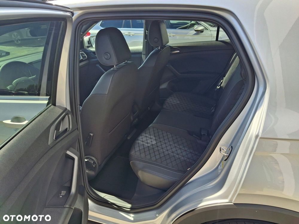Volkswagen T-Cross 1.0 TSI R-Line Plus DSG - 17