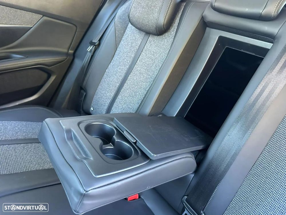 Peugeot 3008 PureTech 130 Stop & Start GPF EAT8 Allure - 19