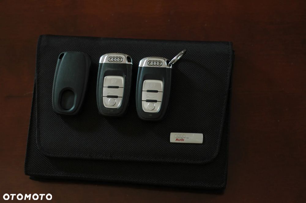 Audi A4 Avant 2.0 TDI DPF Ambiente - 11