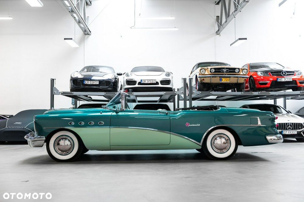 Buick Roadmaster - 8