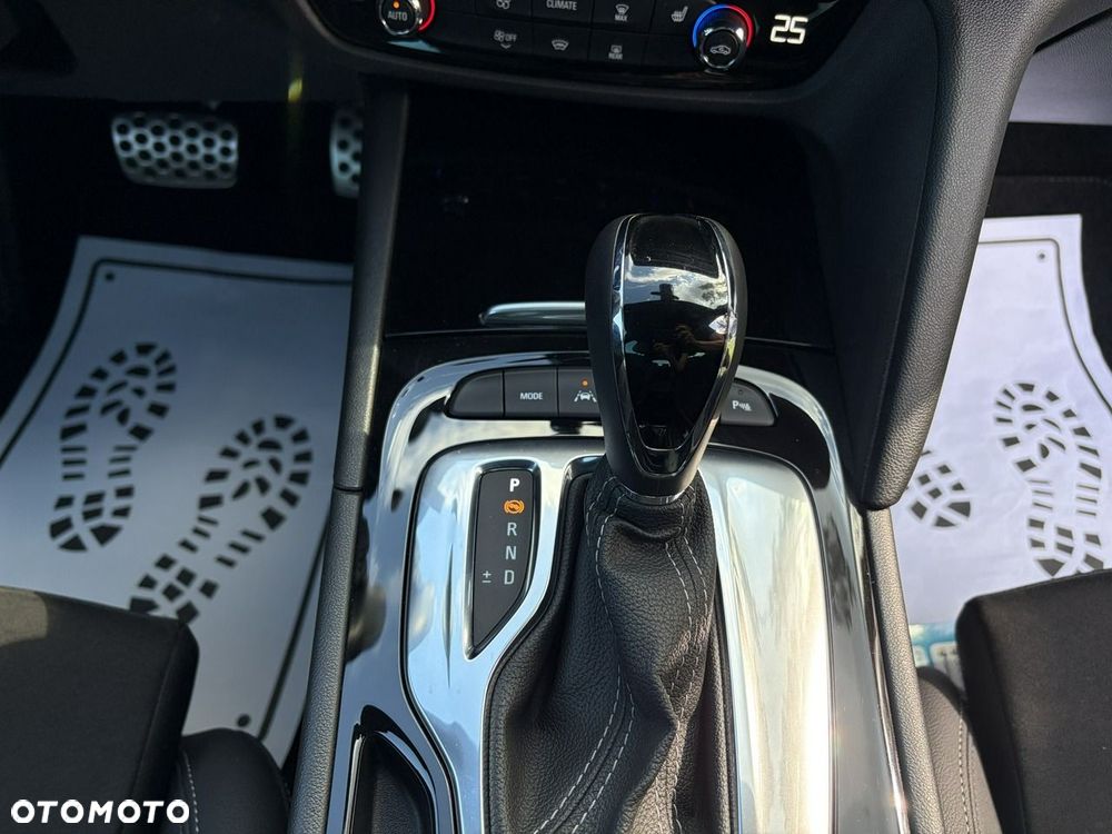 Opel Insignia - 14