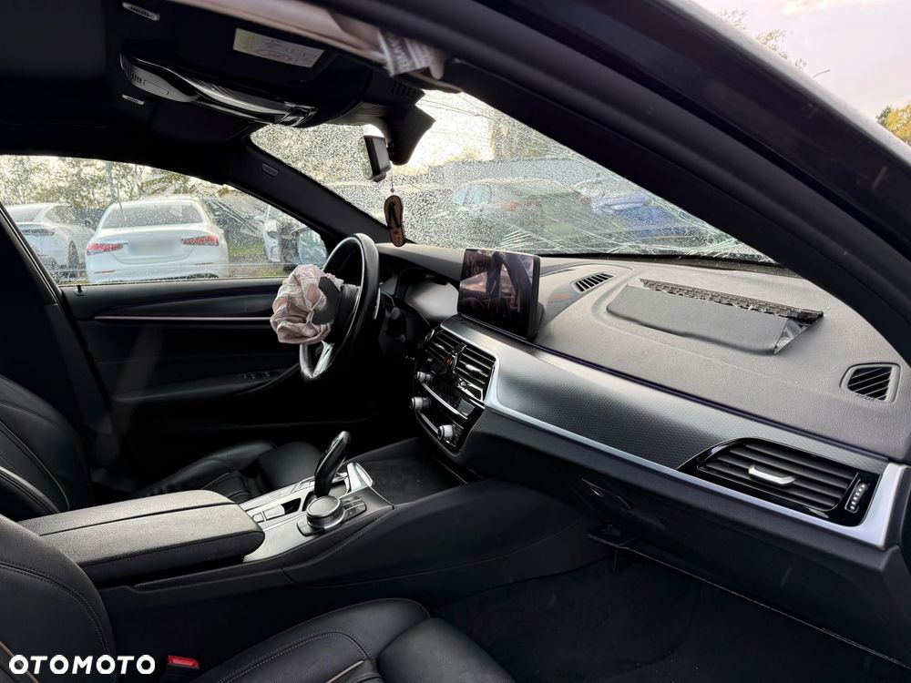 BMW Seria 5 530i M Sport Edition - 15