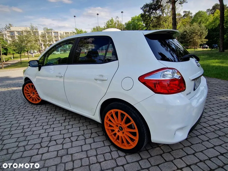 Toyota Auris 1.6 Edition - 10