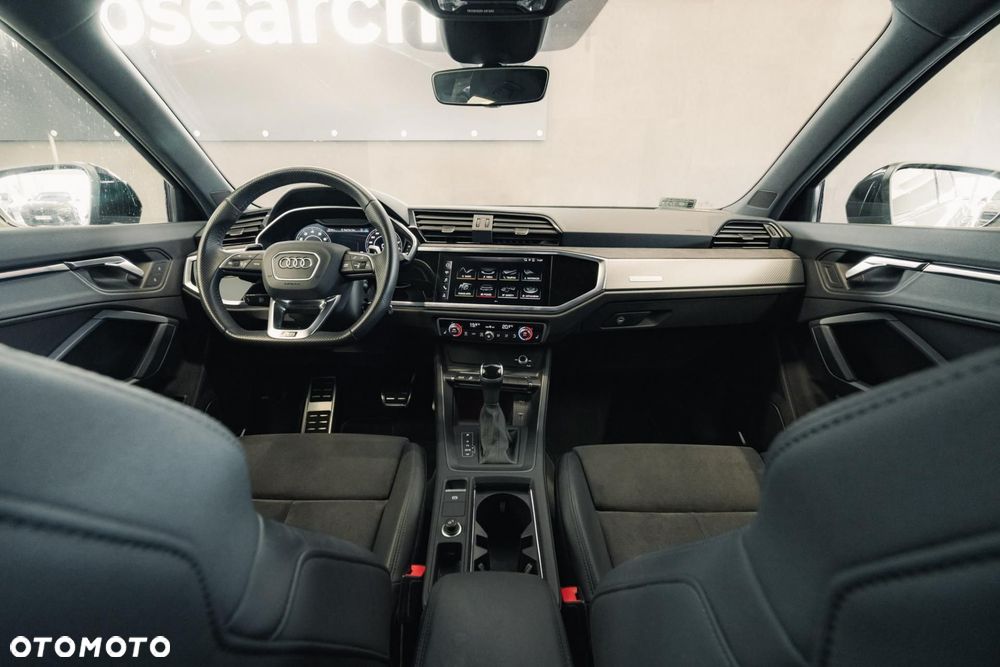 Audi RS Q3 Sportback - 11