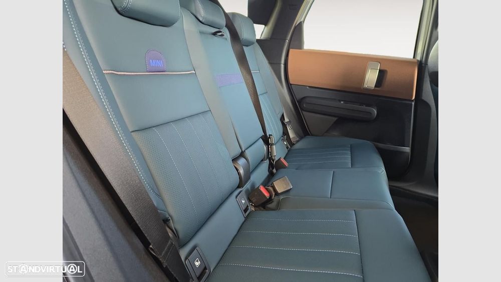 MINI Countryman E Favoured L - 14