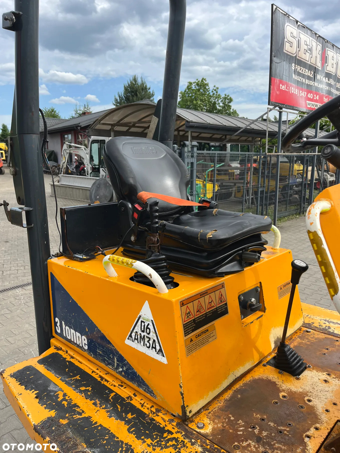 Thwaites Mach 573 3 Tonne - 18
