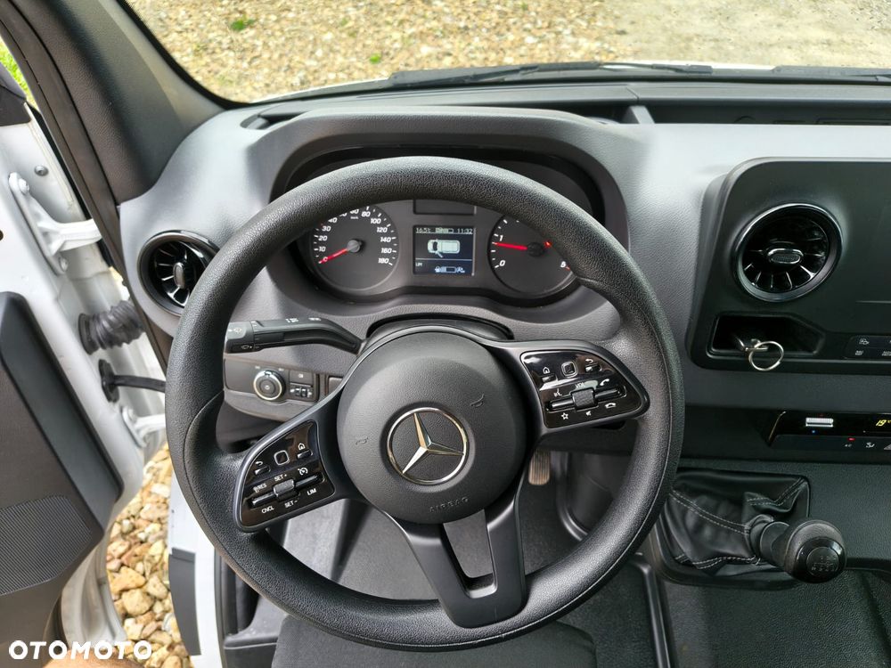 Mercedes-Benz Sprinter Maxi Brygadówka - 17