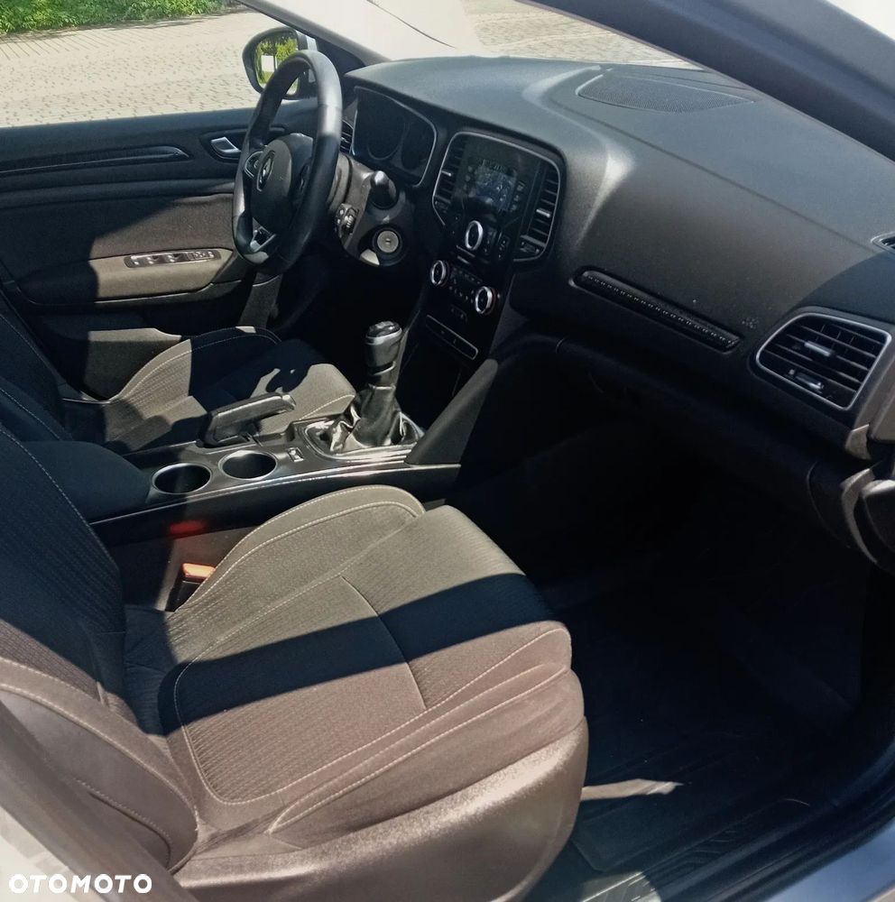 Renault Megane 1.5 dCi Energy Life EU6 - 15