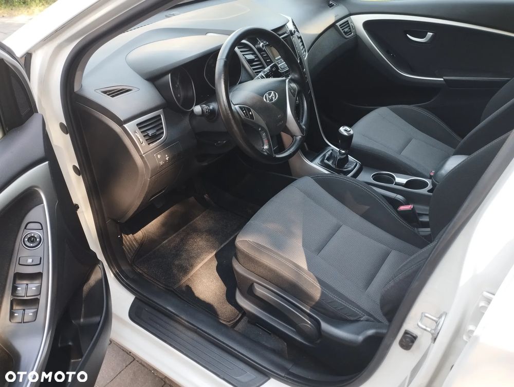 Hyundai i30 1.6 CRDI Trend - 5