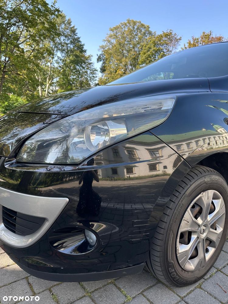 Renault Scenic 1.6 16V Authentique - 11