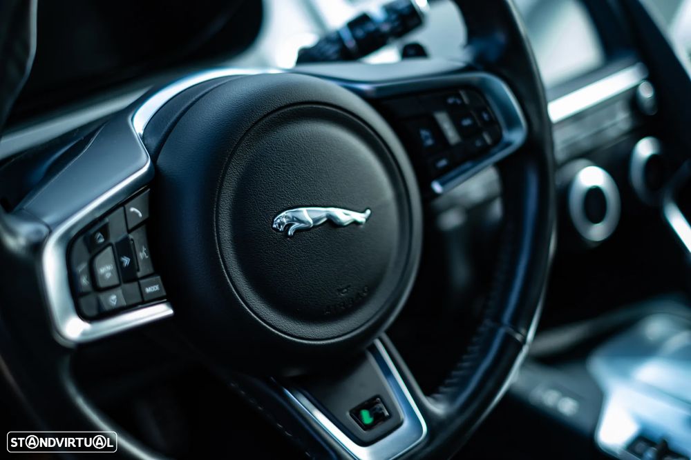 Jaguar E-Pace D150 AWD Aut. R-Dynamic HSE - 19