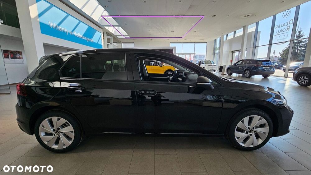 Volkswagen Golf - 6
