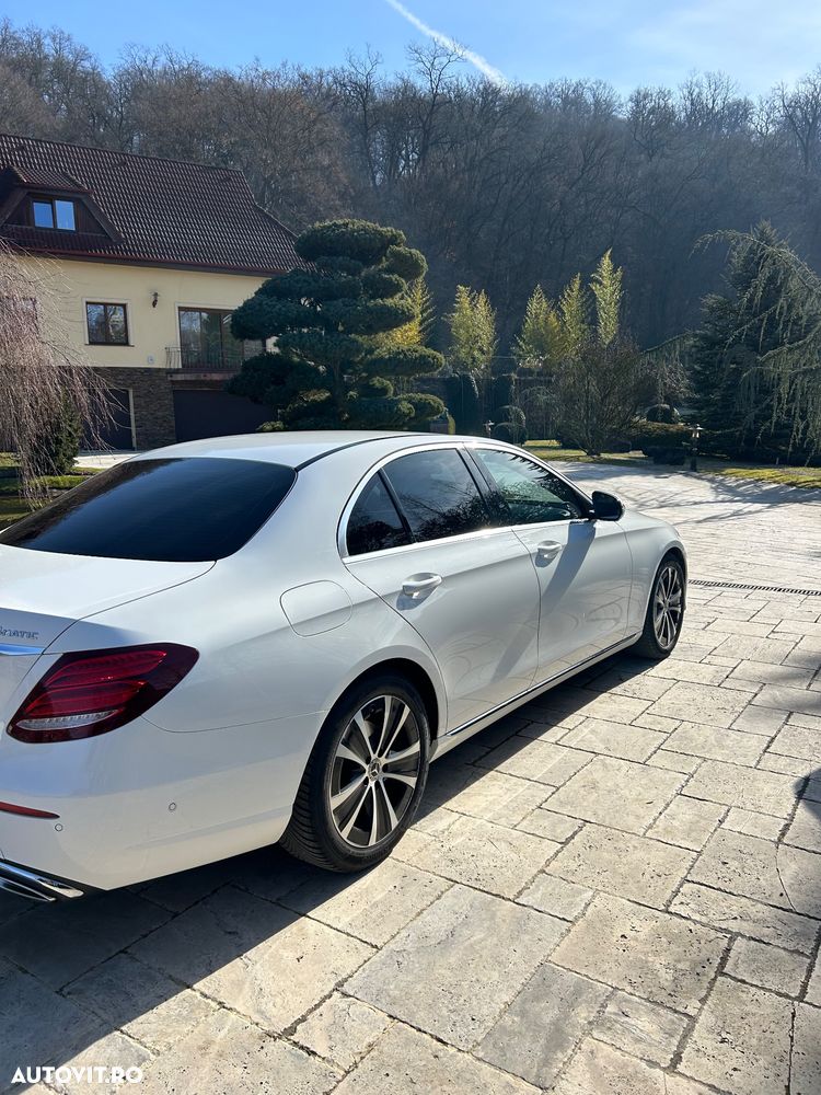 Mercedes-Benz E - 4