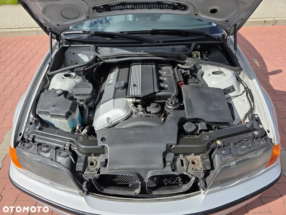 BMW Seria 3 - 14