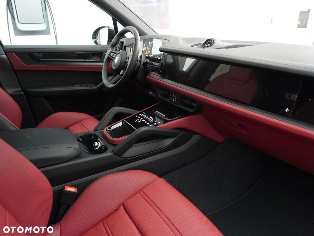 Porsche Cayenne E-Hybrid PHEV Black Edition - 31
