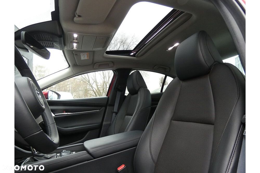 Mazda 3 e-SKYACTIV-X 186 M HYBRID TAKUMI - 16