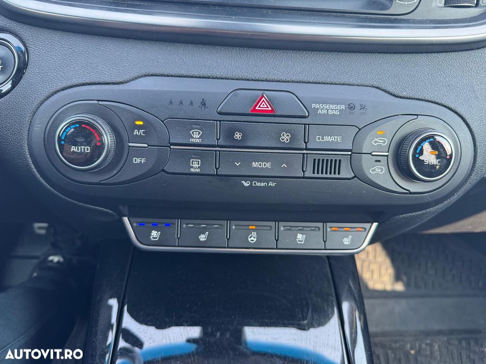 Kia Sorento - 2