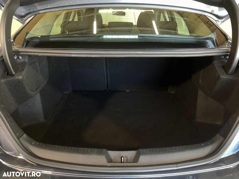Renault Megane TCe 140 GPF Equilibre - 13