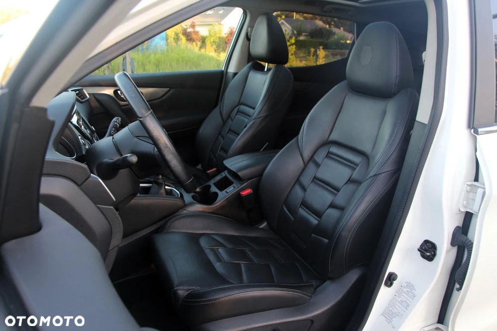Nissan Qashqai 1.3 DIG-T Tekna - 26