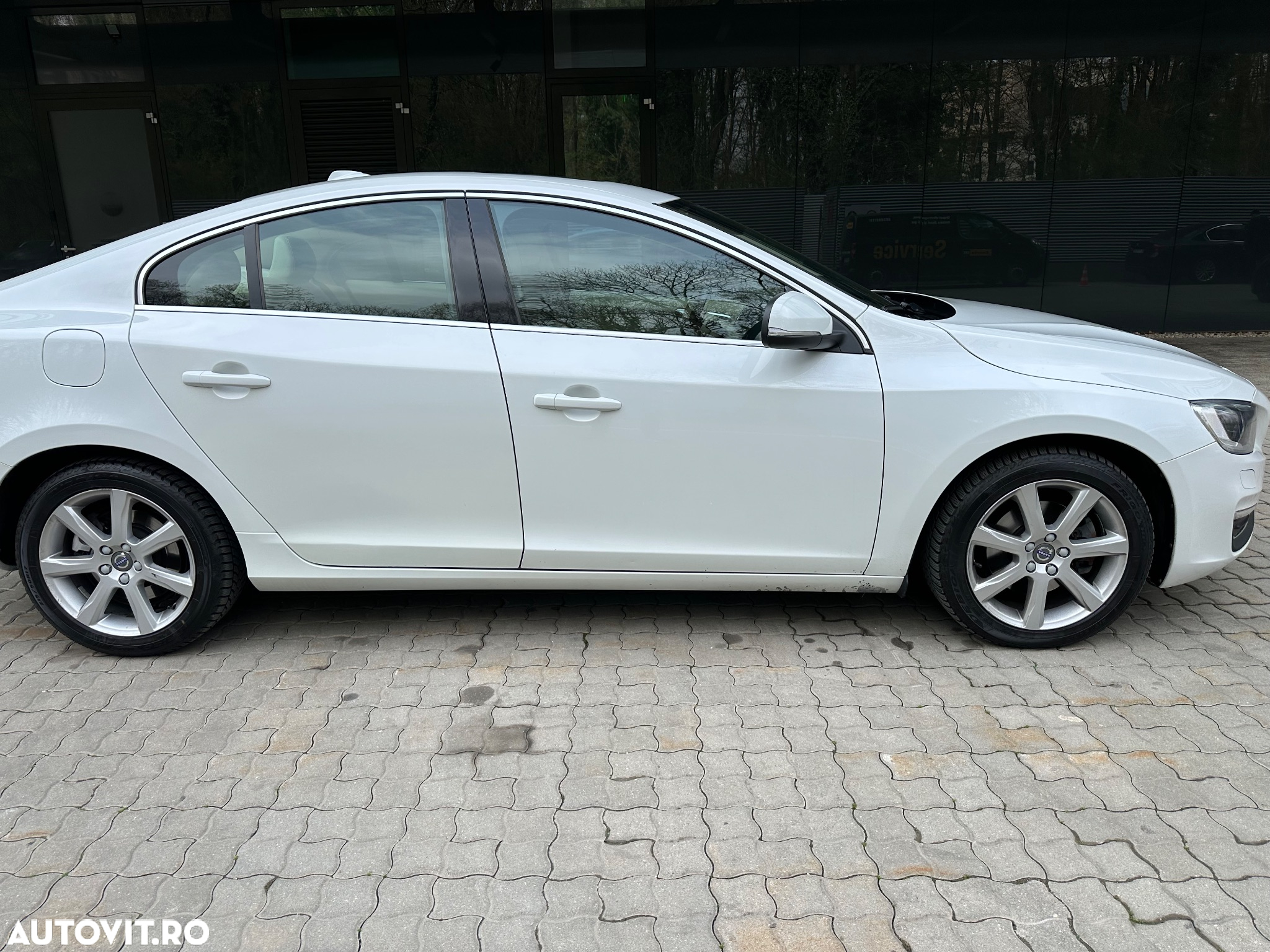 Volvo S60 T3 Momentum - 6