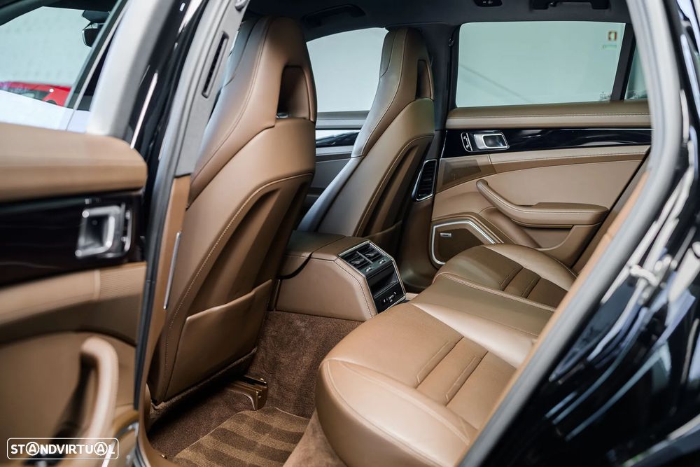 Porsche Panamera Sport Turismo 4S E-Hybrid - 28