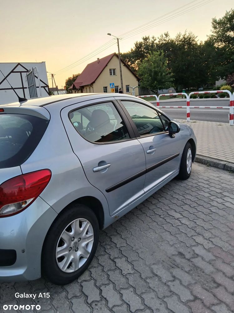Peugeot 207 - 3