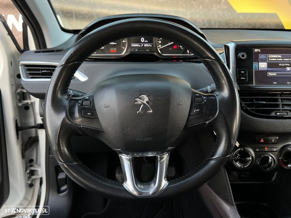 Peugeot 2008 1.2 PureTech GT Line - 16
