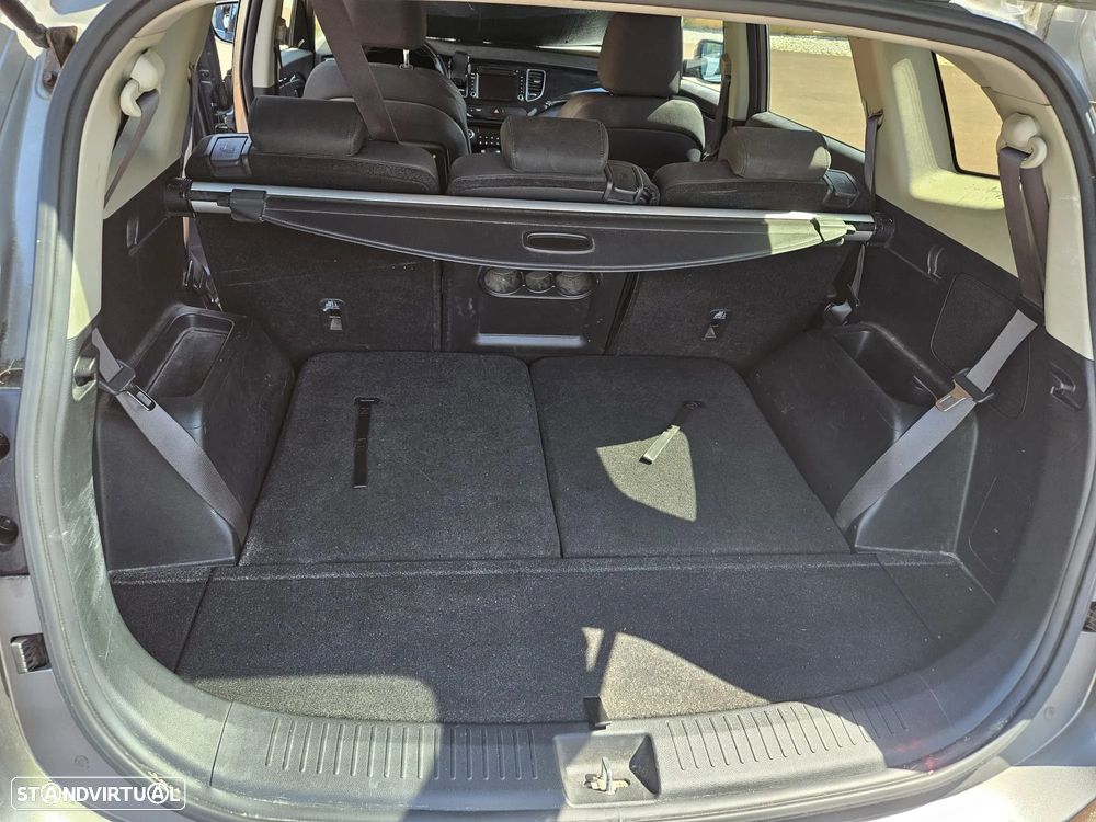 Kia Carens 1.7 CRDi ISG TX Aut. - 10