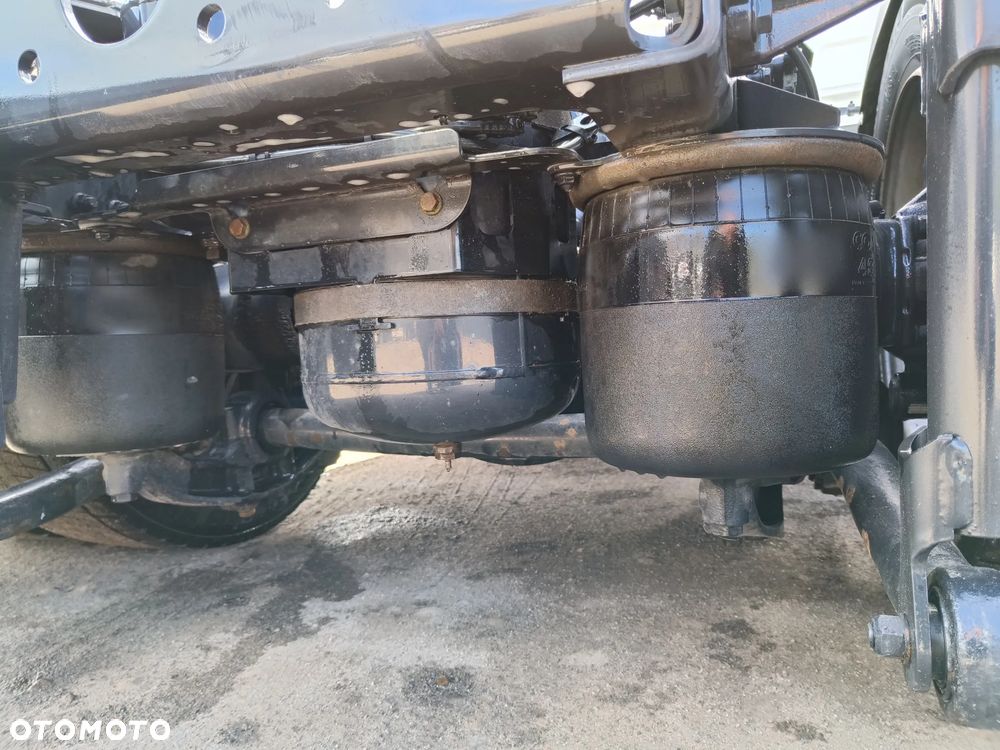 MAN TGX18.460 lowdeck - 26