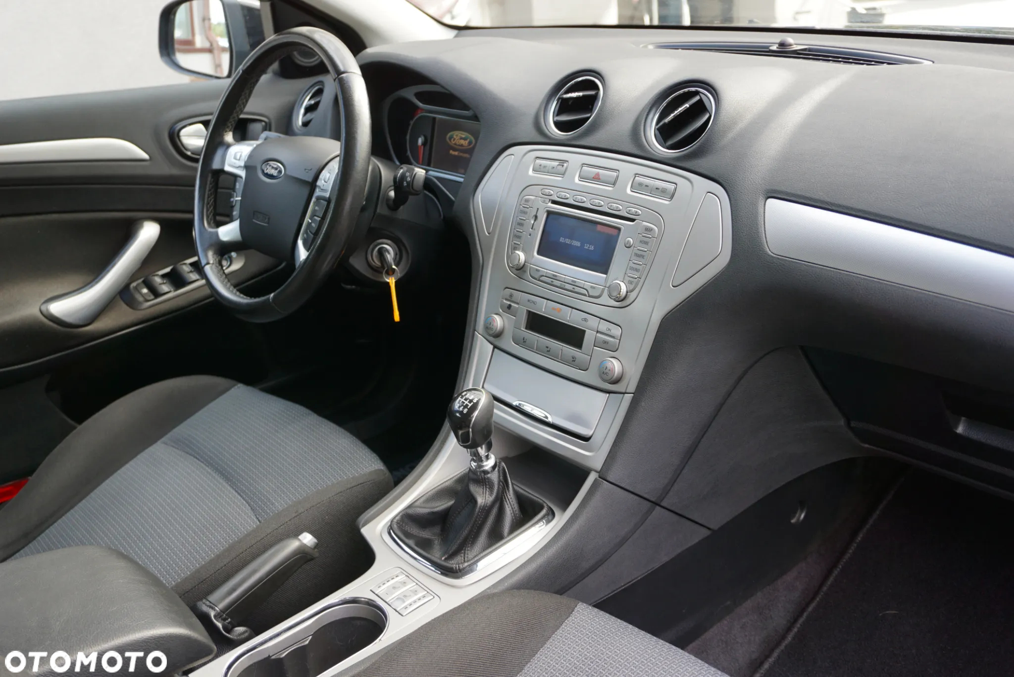 Ford Mondeo Turnier 2.0 TDCi Ghia - 16