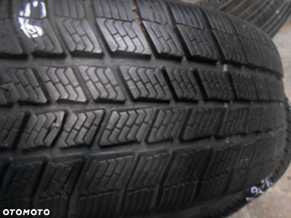 OPONA POJEDYNKA 205/55R16  TYFOON EUROSNOW 3 DOT 3522 8MM - 2