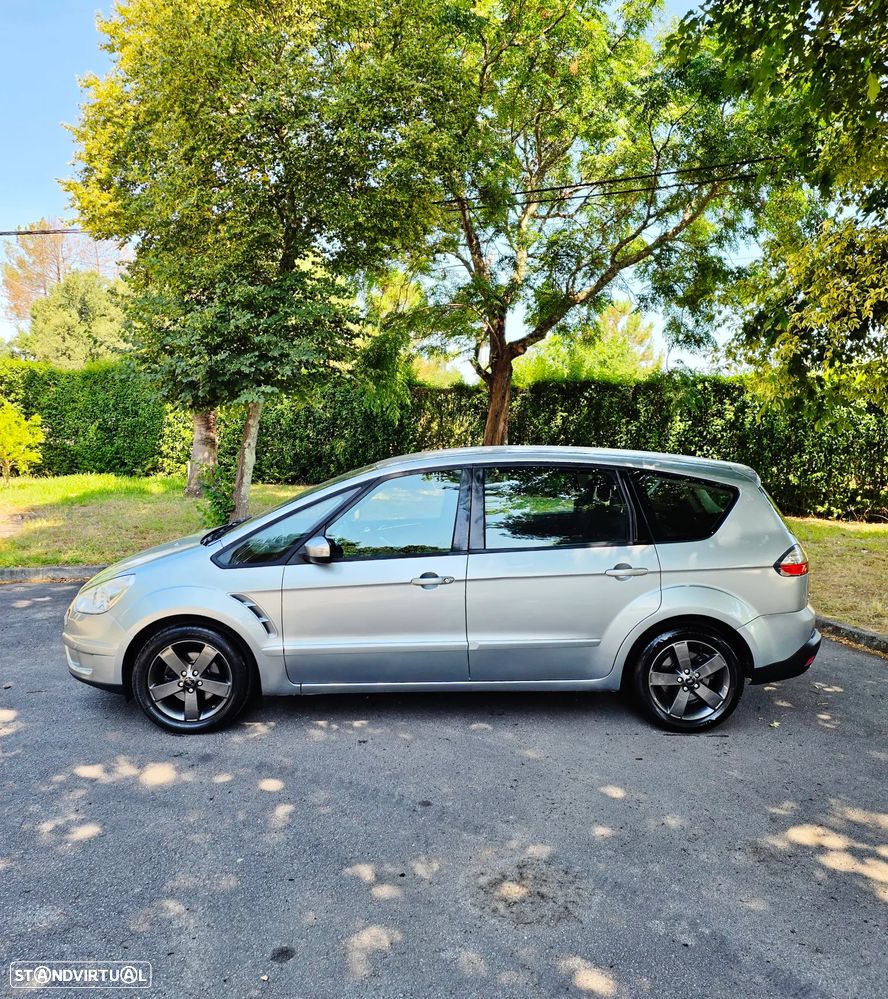Ford S-Max 2.0 TDCi Titanium 7L - 18