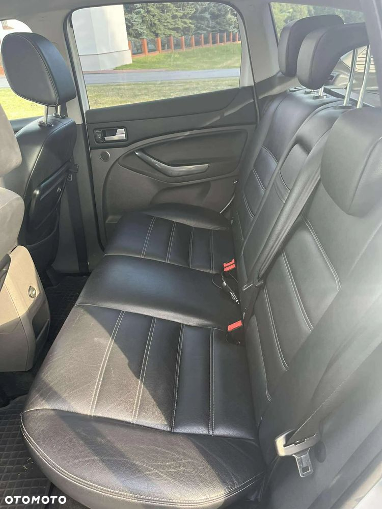 Ford Kuga 2.0 TDCi Titanium - 7