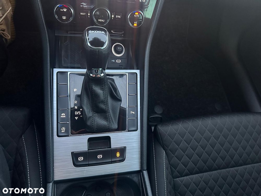 Skoda Superb 2.0 TDI Style DSG7 - 13
