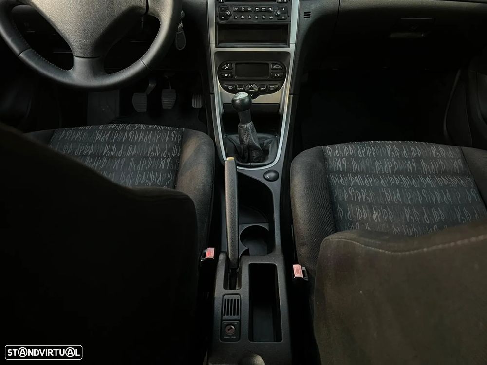Peugeot 307 1.6 HDi Premium - 8