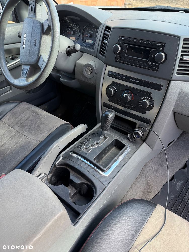 Jeep Grand Cherokee 3.7 4x4 Laredo - 12