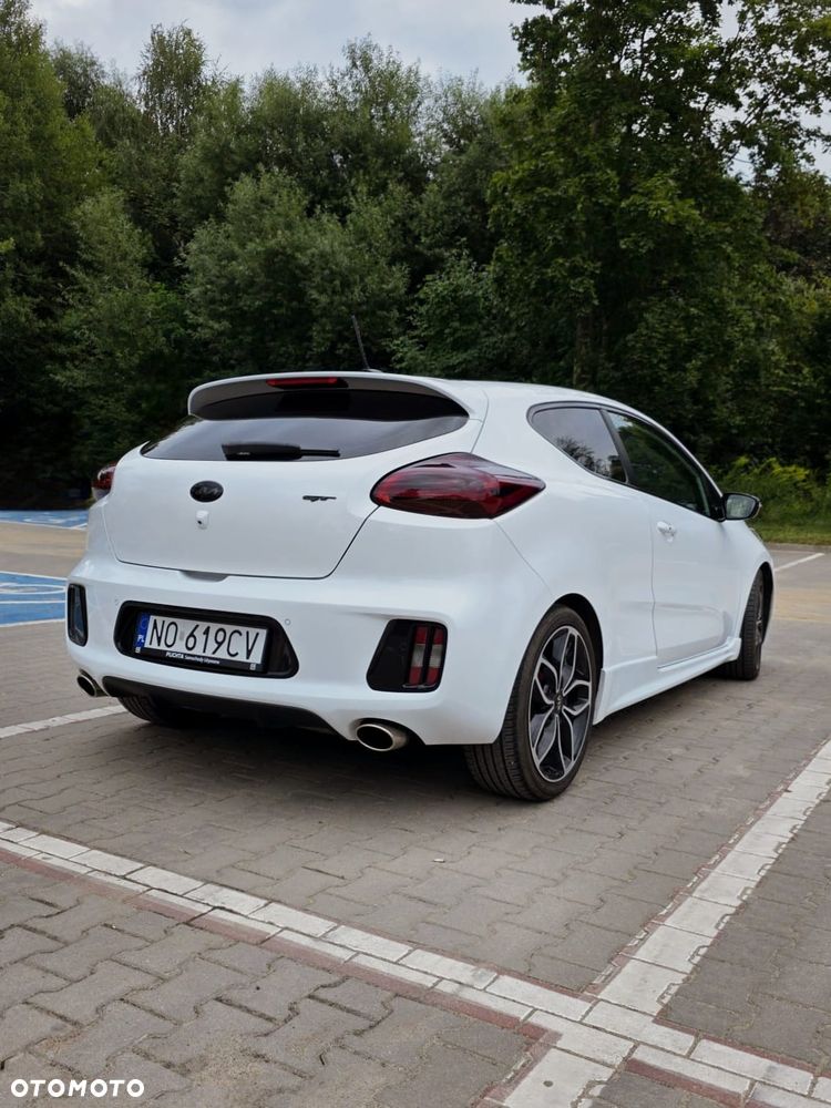 Kia Ceed 1.6 T-GDI GT - 4