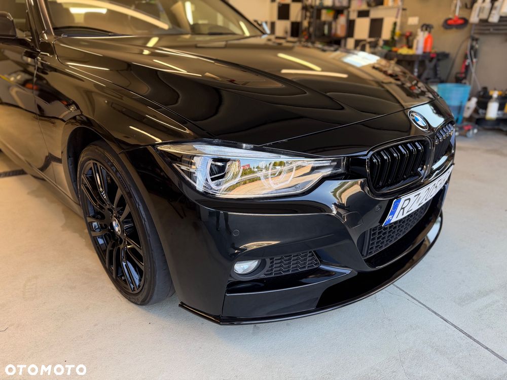 BMW Seria 3 330i xDrive Edition M Sport Shadow - 4
