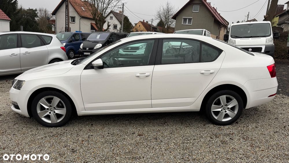 Skoda Octavia 1.6 TDI Style - 4